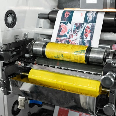 Impresora flexográfica de pila de 3 colores
